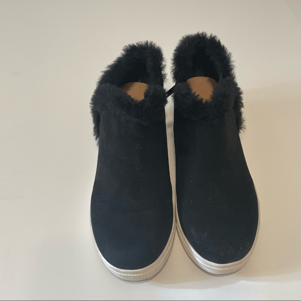 Black Lined Booties